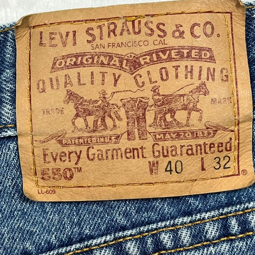 Vintage Y2K Levi's 550 Relaxed Fit Jeans Men's 40x32 (Fits 38x33) Medium‎ Wash